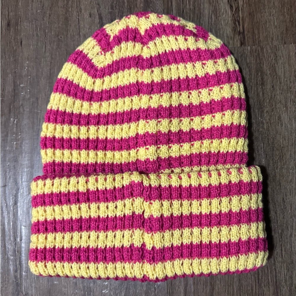 Free People Movement Stripe It Up Cool Down Beanie in Pink Lemonade. NWT - Picture 7 of 12